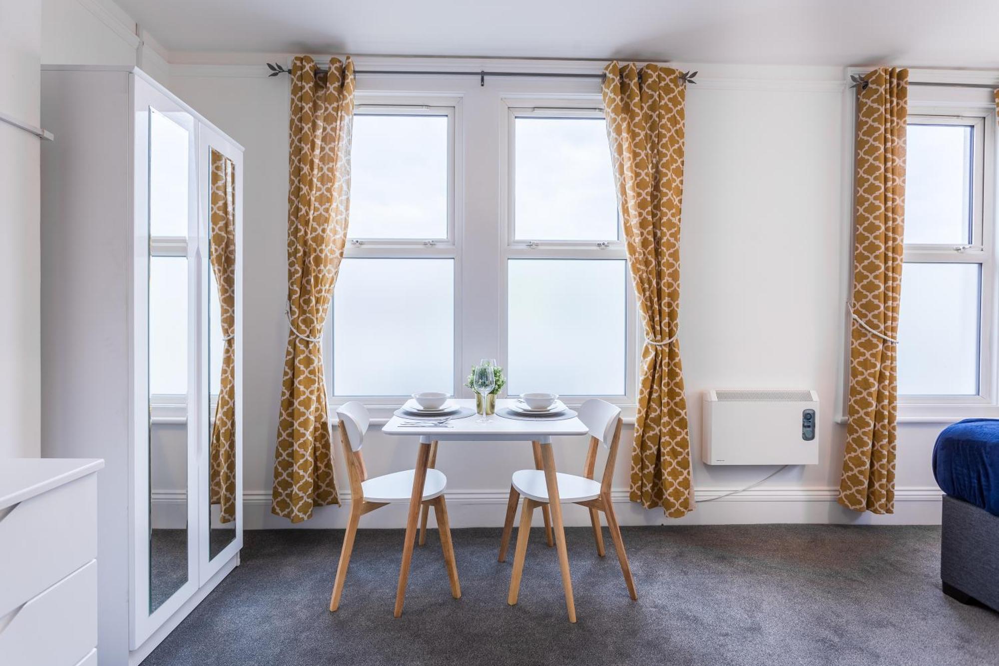West Street Studio Apartments In Southend Exteriör bild